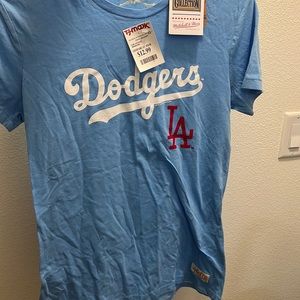 Women’s Dodgers shirt